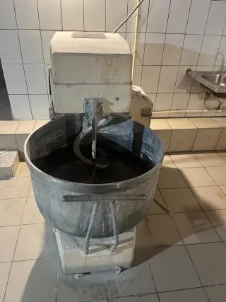 Тестомес промышленный