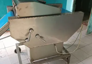 Шкуросъемная машина