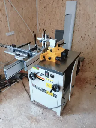 Фрезерный станок TFS-100/30