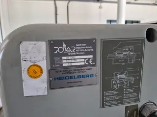 Бумагорезательный станок Polar 92 EMC,1995 г.в, боковые столы