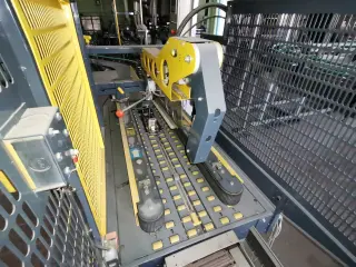 Заклейщик коробов SIAT SM11.PC
