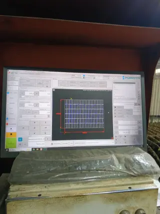 Продаём машину газопламенной и плазменной резки модели Hypertherm MAXPRO200