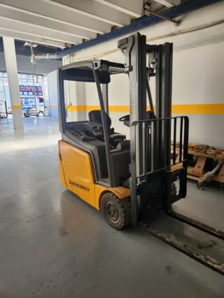 Погрузчик ELECTRIC FORKLIFT JUNGHEINRICH EFG 216K