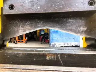 Шинорез гидравлический шр 150 V B для резки шин