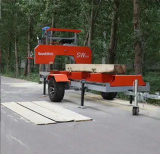 Передвижная ленточная пилорама на колёсном шасси SW26G