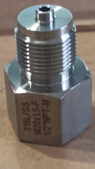 Переходник m/f m20х1.5/1/2" NPT 316L C0520/45/01 SAMI