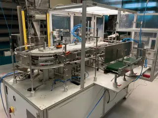 Полуавтоматическая картонажная машина VC55