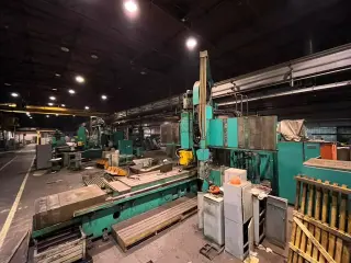 Станок продольно-фрезерный расточной 6М610Ф11-23