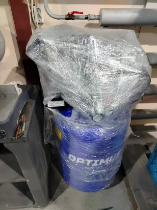 Поршневой компрессор Optimus вертикальный, 420 л/мин, ресивер 150 литров, 2,2 квт / 2 ШТ