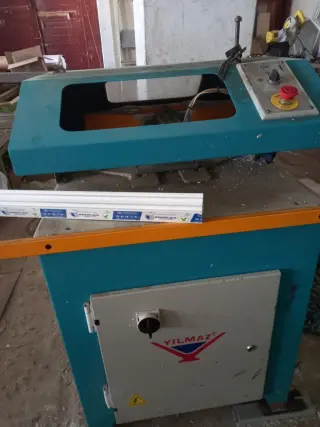 Станок для зачистки углов YILMAZ CA601
