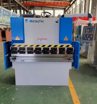 Листогибочный гидравлический пресс MetalTec HBM 30/1600 (E22)