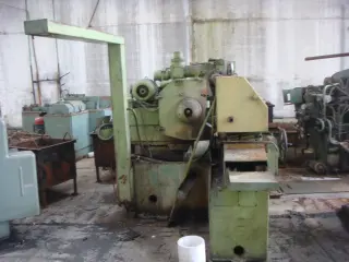 станок круглошлифовальный 3у131