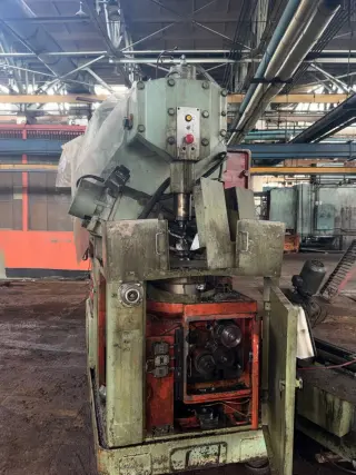 Зубофрезерный станок 5Б312 (42044, зав. №922)