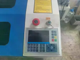 Продам лазерный станок с ЧПУ СО2-лазер формата 6040