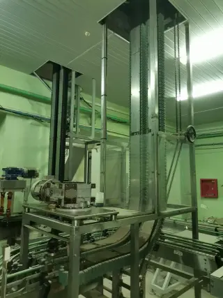 Транспортер грипперный (межэтажный)