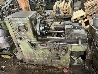 Резьбонарезной станок 5Д07