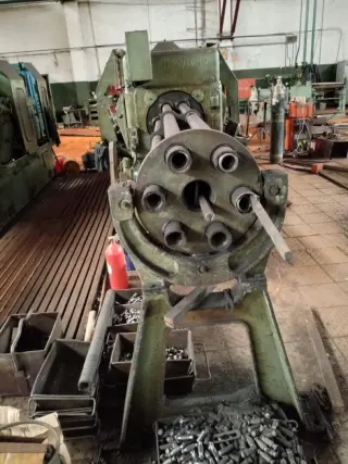 Автомат токарный шестишпиндельный 1Б240-6