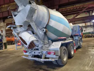 Автобетоносмеситель SCANIA