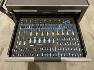 Профессиональная тележка-шкаф с набором инструментов 11640 Silverstahl Limited Edition
