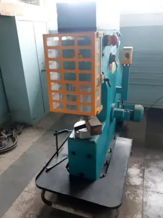 Кузне́чный мо́лот HEBO LH50
