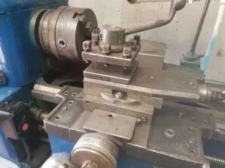токарный станок чпу