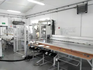 Обрабатывающий центр для профилей FOM INDUSTRIE