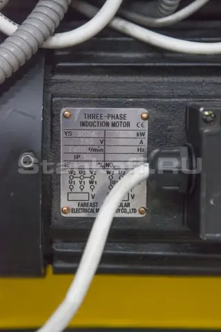 Станок токарно-винторезный C0632D/1000