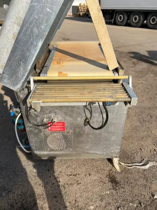 Вакуумный упаковщик Inauen Maschinen AG CH-9100 Herisau