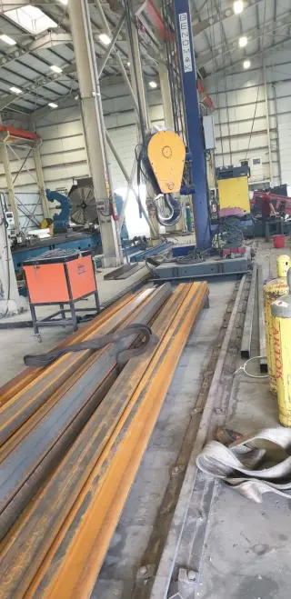 Сварочная колонна AKBEND МСB 5х5 с двумя парами вращателей на 30 и 40 тонн