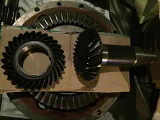 Шестерни конические для станка FU-251