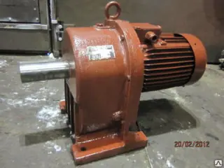 Мотор редуктор 4МЦ2С125-28-G110-2,2.