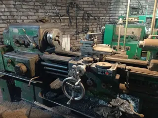 Токарный станок 1К625