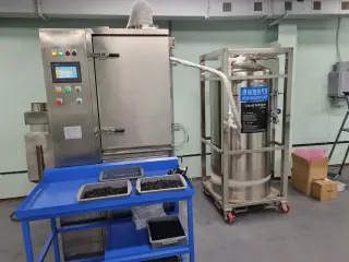 Установка для удаления облоя CRYO-SHOTBLASTER