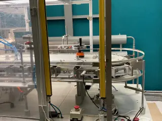 Полуавтоматическая картонажная машина VC55
