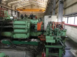 : Линия поперечной резки 1800 мм (Ш) X 12 мм (Т) X 25 тонн