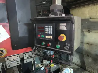 Листогибочный пресс Yangli wc67k-40/2000