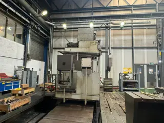 Расточный станок с ЧПУ с плитным настилом TOS VARNSDORF - WD 130