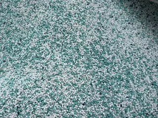 вторичную гранулу ПНД ( пленочная 293)