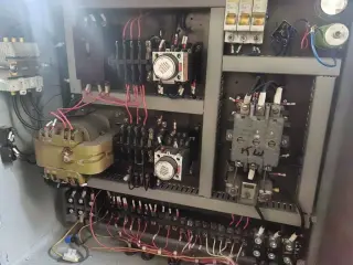 Токарно винторезный 1М63 рмц 2,8 метра