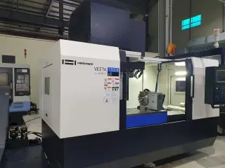ВЕРТИКАЛЬНО ОБРАБАТЫВАЮЩИЙ ЦЕНТР С ЧПУ HWACHEON VESTA-1300B
