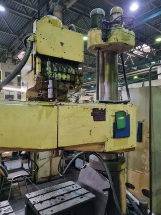 На продажу станки фрезерный FU315;токарный с ЧПУ 16Б16;Круглошлифовальный 3М161ВФ1;Радиально-сверлильный 2А554Ф1