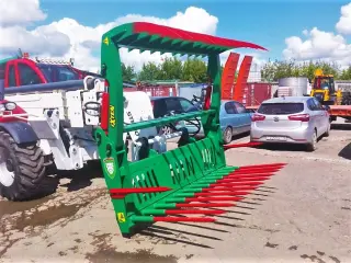 Захват сельскохозяйственный 2 куб.м для телескопических погрузчиков