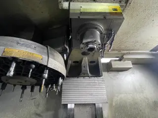 3-х осевой обрабатывающий центр BRIDGEPORT - VMC 1000 XP