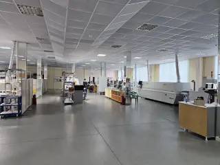 Линия для автоматического монтажа печатных плат электроники SMT, THT