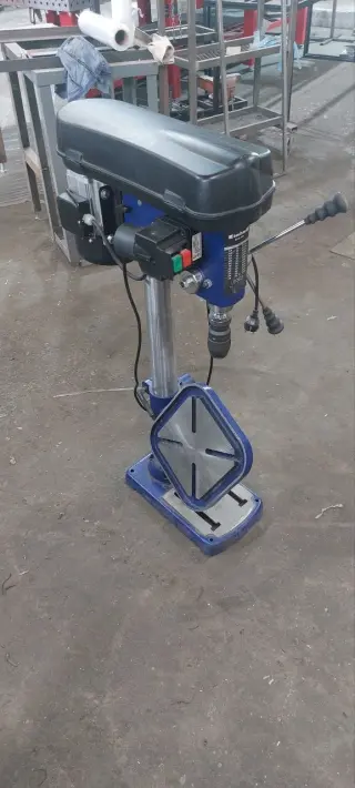 Вертикально-сверлильный станок Einhell BT-BD 1020