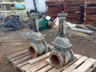 Задвижка стальная​ Ду 200 Ру 16 под привод