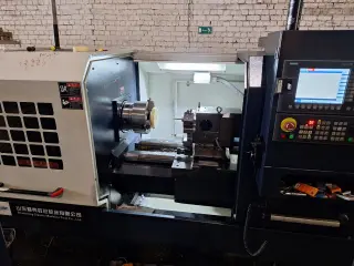 Токарный станок с ЧПУ Shandong Classic, РМЦ 750 мм, стойка Siemens Sinumerik