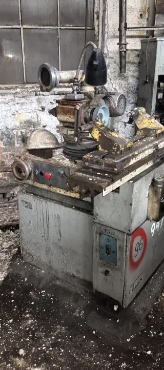 Заточной универсальный станок 3М642