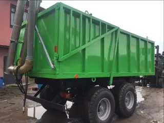 Полуприцеп самосвальный тракторный ПСТ-9 с загрузчиком сеялок