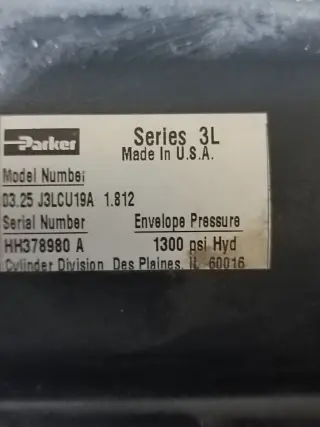 Пневмоцилиндр Parker 03.25.J3LCU19A 1.812